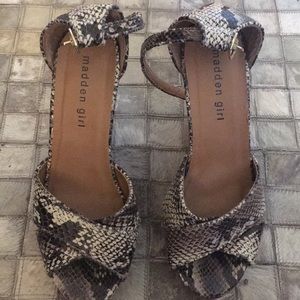 MADDEN GIRL SNAKE SKIN WEDGES